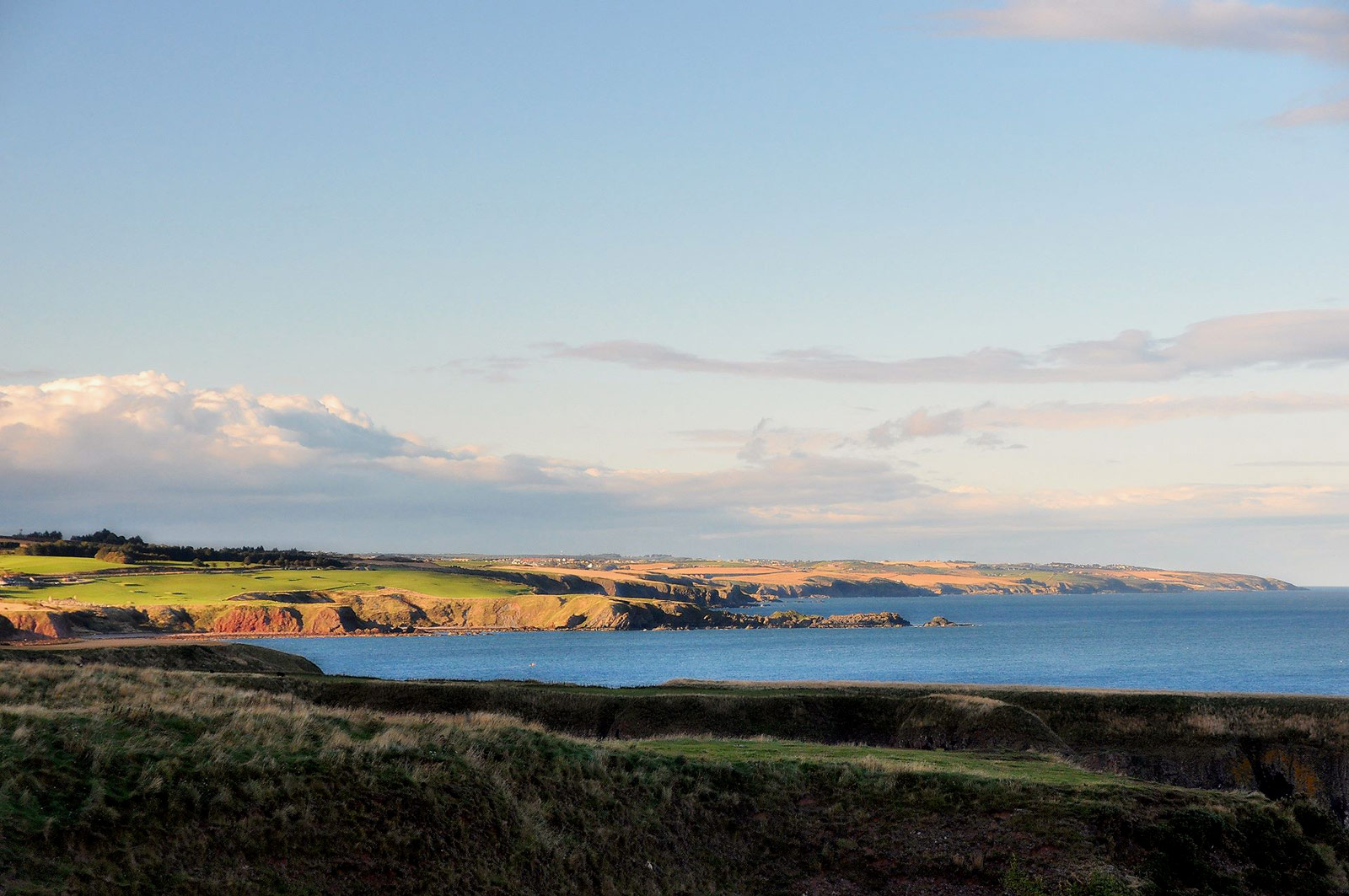 Dunnottar Castle, Stonehaven (Photo license: CC BY-SA 2.0)